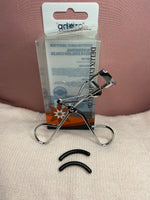 Eyelash Curler With 2 Silicone Replacement Pads